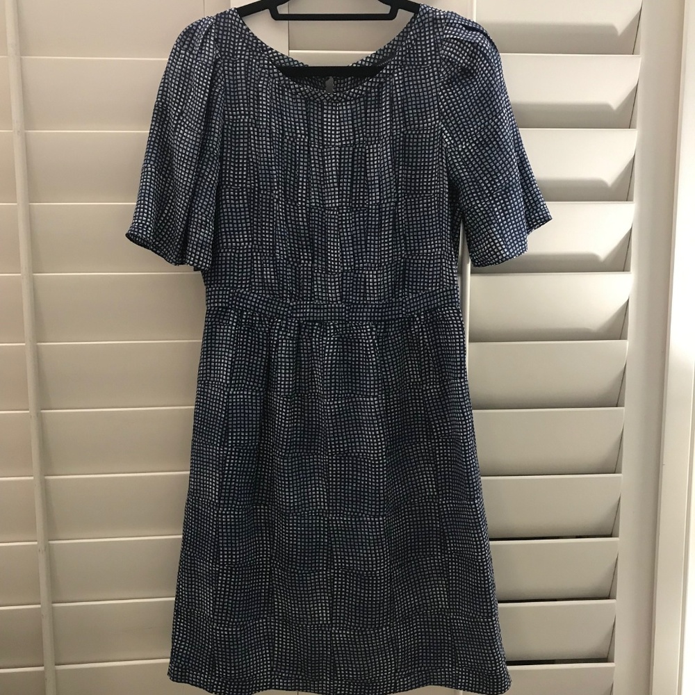Banana Republic Silk Patterned Dress (Size 8)
